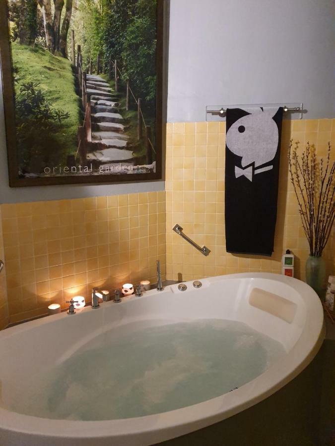 B&B Huyze Walburga Brugia Zewnętrze zdjęcie